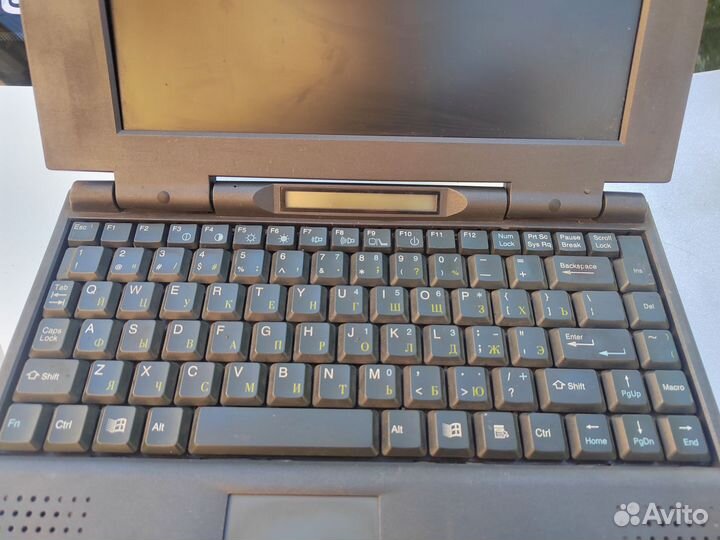 Ноутбук Multimedia Notebook Computer vist model 86