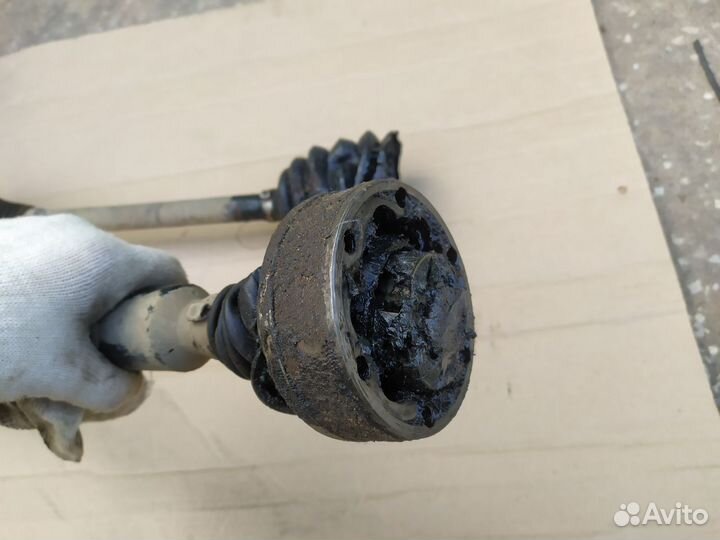 Приводной вал Skoda Yeti Фольксваген