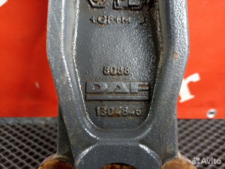 Кронштейн торсиона кабины правый