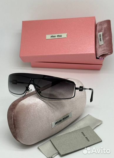 Солнцезащитные очки miu miu