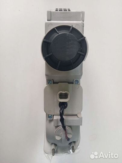 Фара противотуманная левая,с белым указателем пово