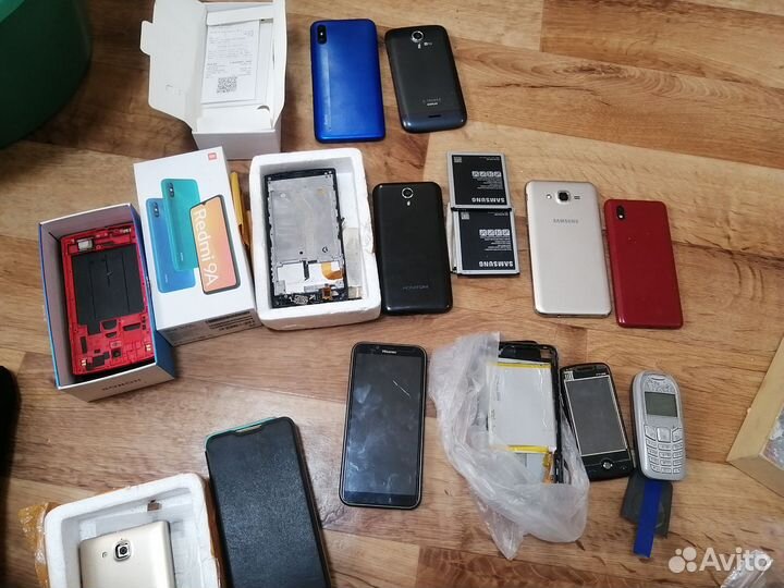 Телефоны на запчасти или под восстановление