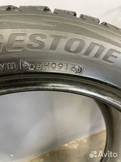 Bridgestone Blizzak DM-V2 255/50 R19 107T