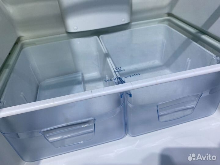 Холодильник Индезит в хорошем состоянии с доставко