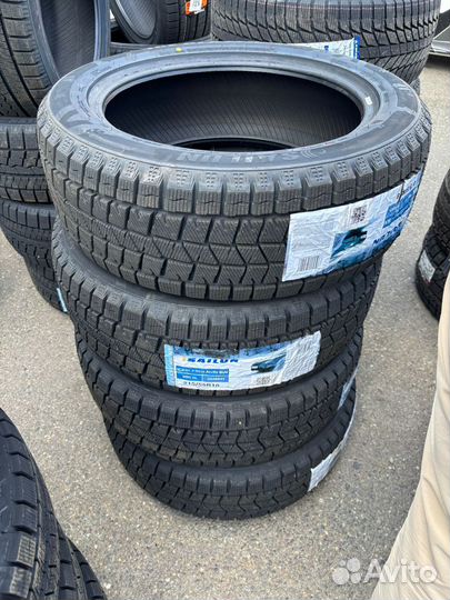 Sailun Ice Blazer Arctic SUV 215/55 R18 99H