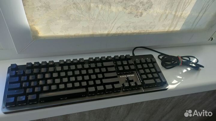 Механическая игровая клавиатура Black Sword RGB