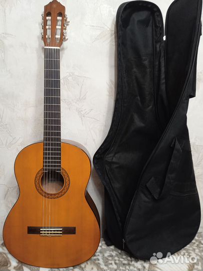 Гитара Yamaha c40. Как новая