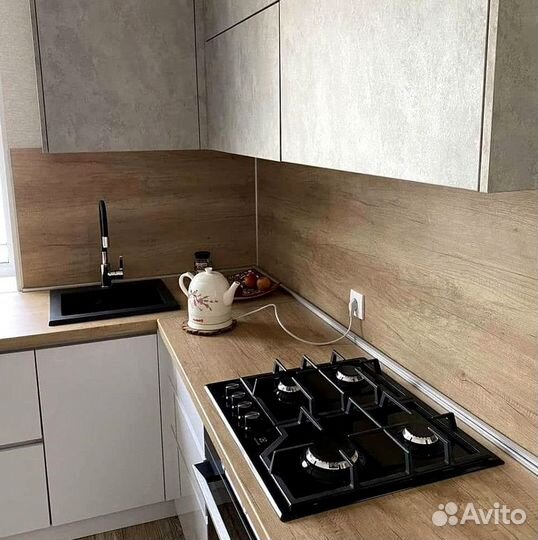 Кухня в потолок на заказ