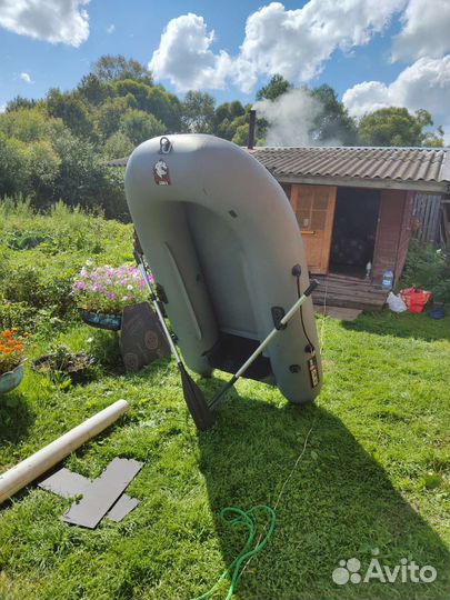 Лодка с мотором