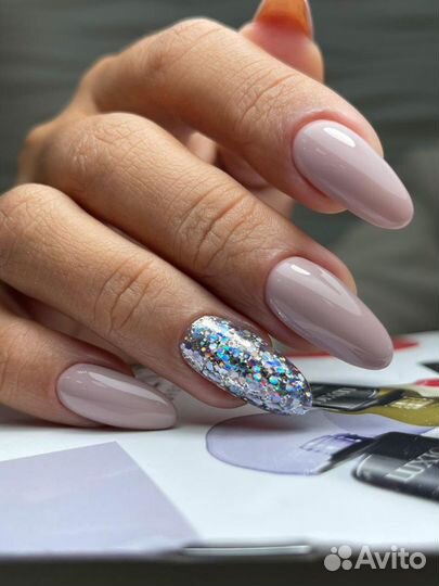 Маникюр Luxio