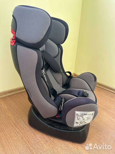 Детское автокресло 9 до 36 кг бу stiony