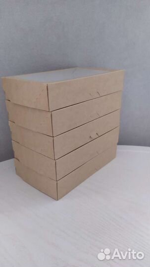 Крафтовая коробка с окошком