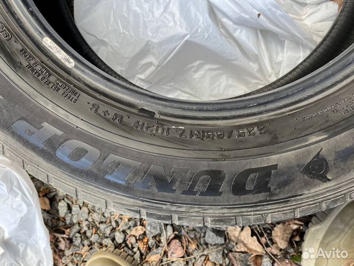 Dunlop Grandtrek ST30 225/65 R17 102H