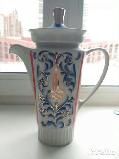 Кувшин фарфор и 2 стакана Олимпиада 1980 г