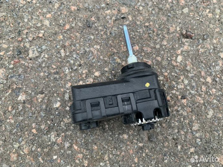 Корректор фары Outlander 3 (GF)