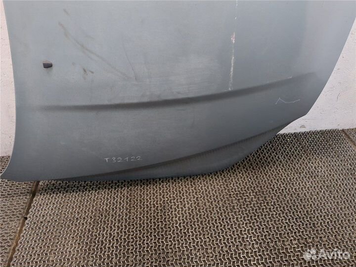 Капот Volvo V70, 2008