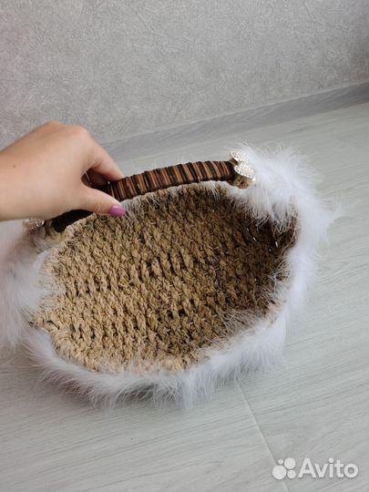 Корзина плетеная