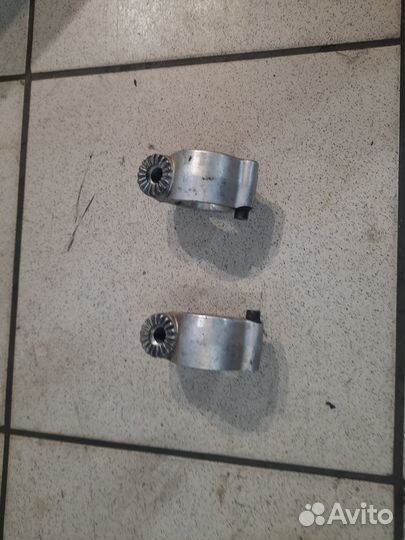 Кронштейн клипонов Honda vf 1000