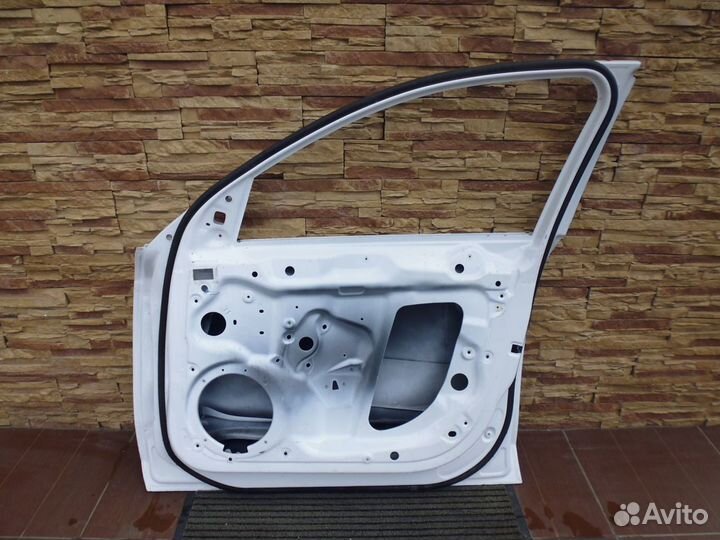 Ауди А4 В8 дверь передняя правая 2008-2015