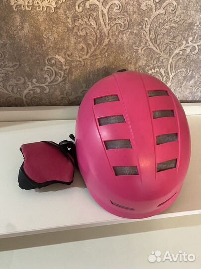 Горнолыжный шлем