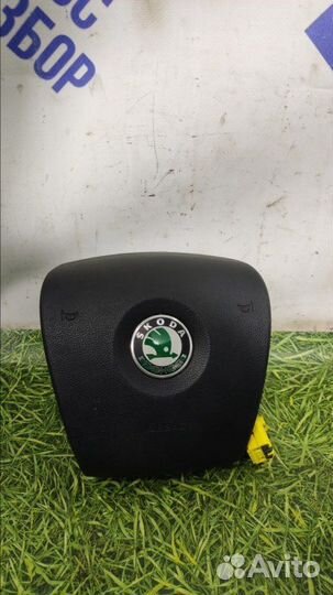 Подушка безопасности в руль (airbag) Skoda Fabia