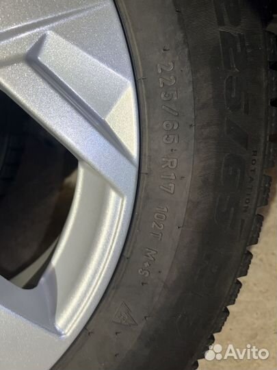 Pirelli Ice Zero 225/65 R17 106T