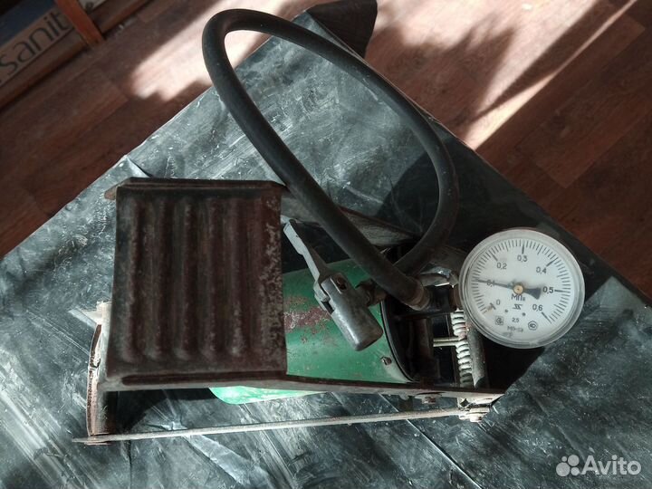 Насос автомобильный ножной