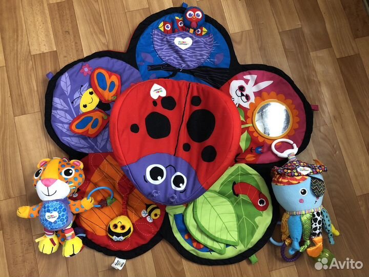 Игрушки пакетом lamaze
