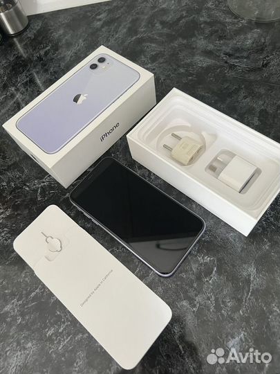 iPhone 11, 64 ГБ