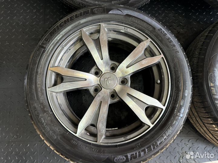 Клеса r16 5x114.3 205/55 michelin