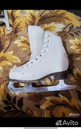 Коньки фигурные vifa26