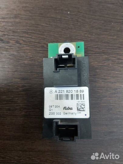 Усилитель антенны Mercedes S 500 4Matic W221 273