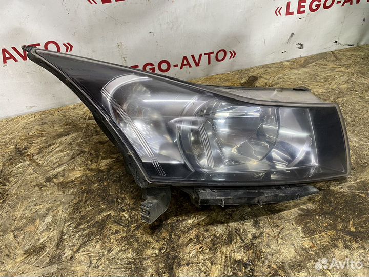 Фара Chevlolet Cruze правая