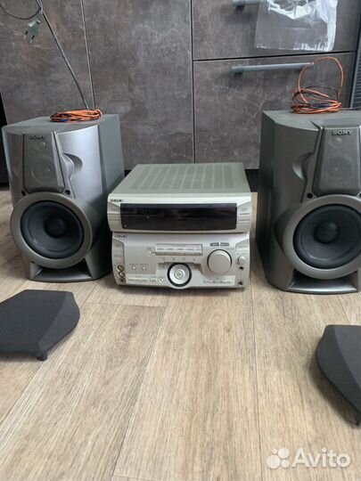 Музыкальный центр sony