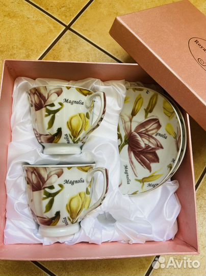 Форфоровый чайный набор Магнолия