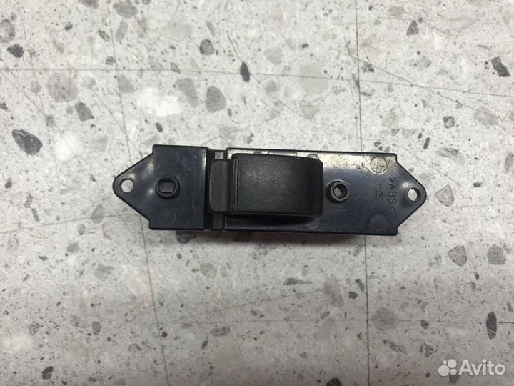 Кнопка стеклоподъемника Mitsubishi Lancer X CX, CY
