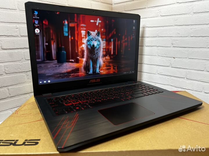 Игровой ноутубк Asus Core i5/12GB DDR4/GTX 1050