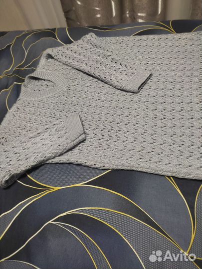 Свитер женский