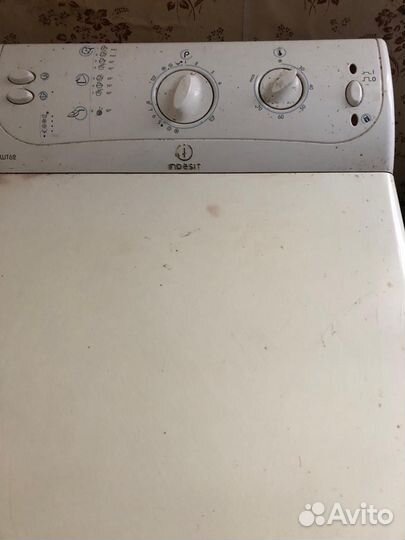 Стиральная машина с вертикальной загрузкой