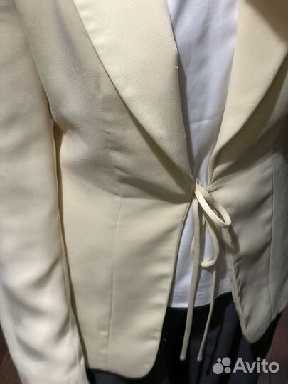 Женский пиджак S новый