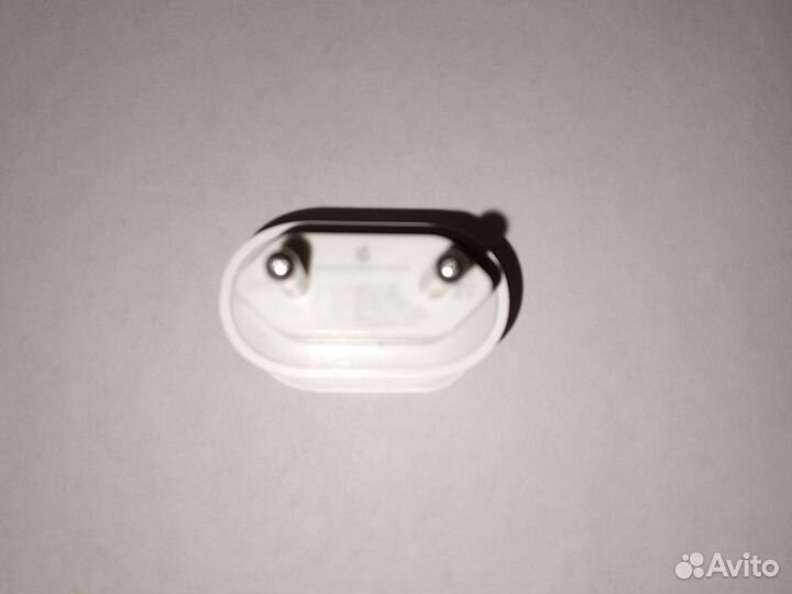 Продам блок питания для iPhone