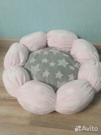 Лежанка для кошек, собак мелких пород