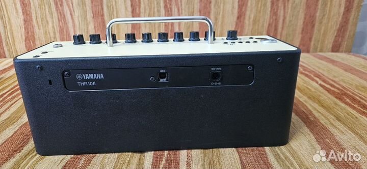 Комбоусилитель Yamaha THR10 II