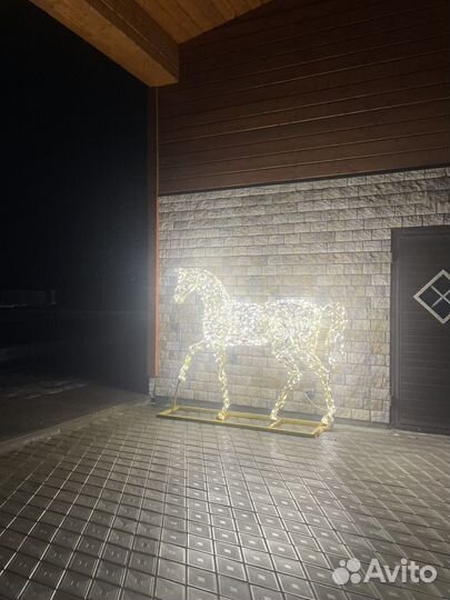 Фигура из метала для сада световая 