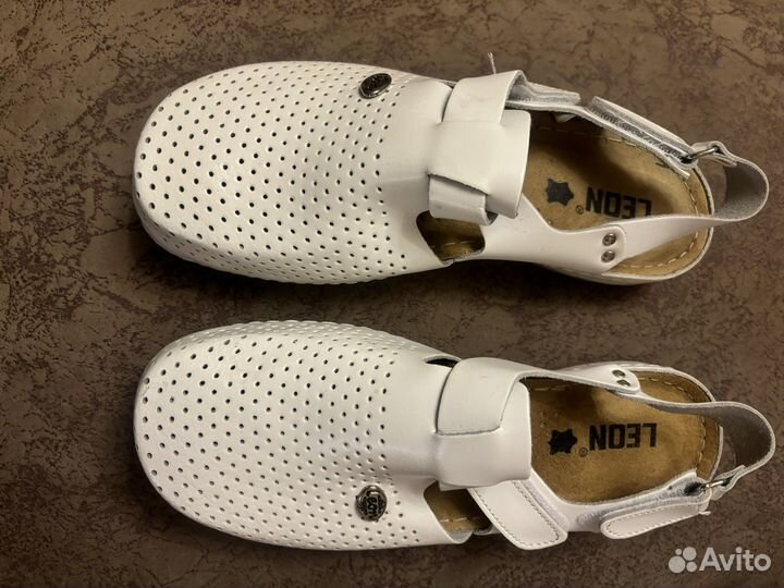 Ортопедическая обувь. Женские сабо Leon