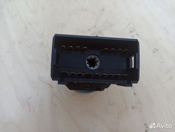 Блок управления светом Volkswagen Polo 5