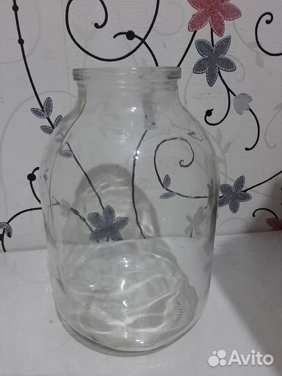 Отдам за шоколадку банки 3л