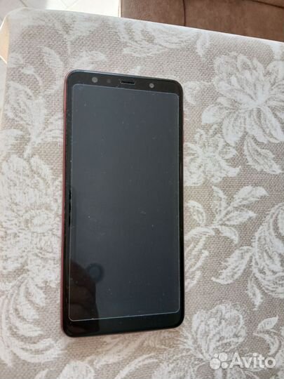 Samsung Galaxy A7 (2018), 4/64 ГБ