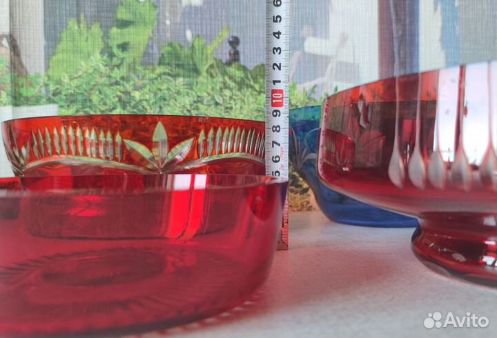 Цветн ые вазы, розетки для варенья и бокалы, СССР