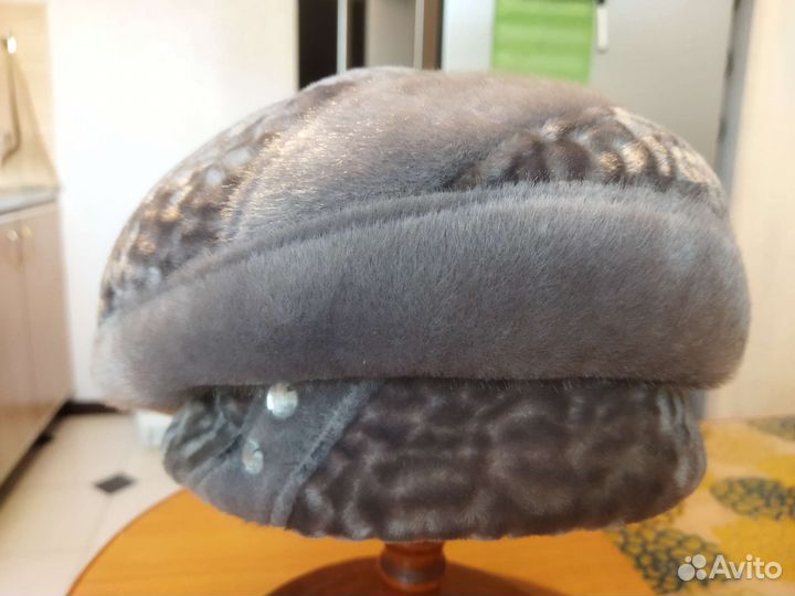 Женские берет шапки